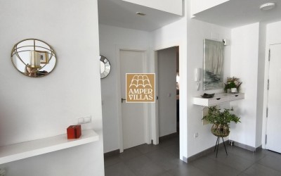 BEAUTIFUL, MODERN FLAT WITH A SPACIOUS TERRACE AND SEA VIEWS